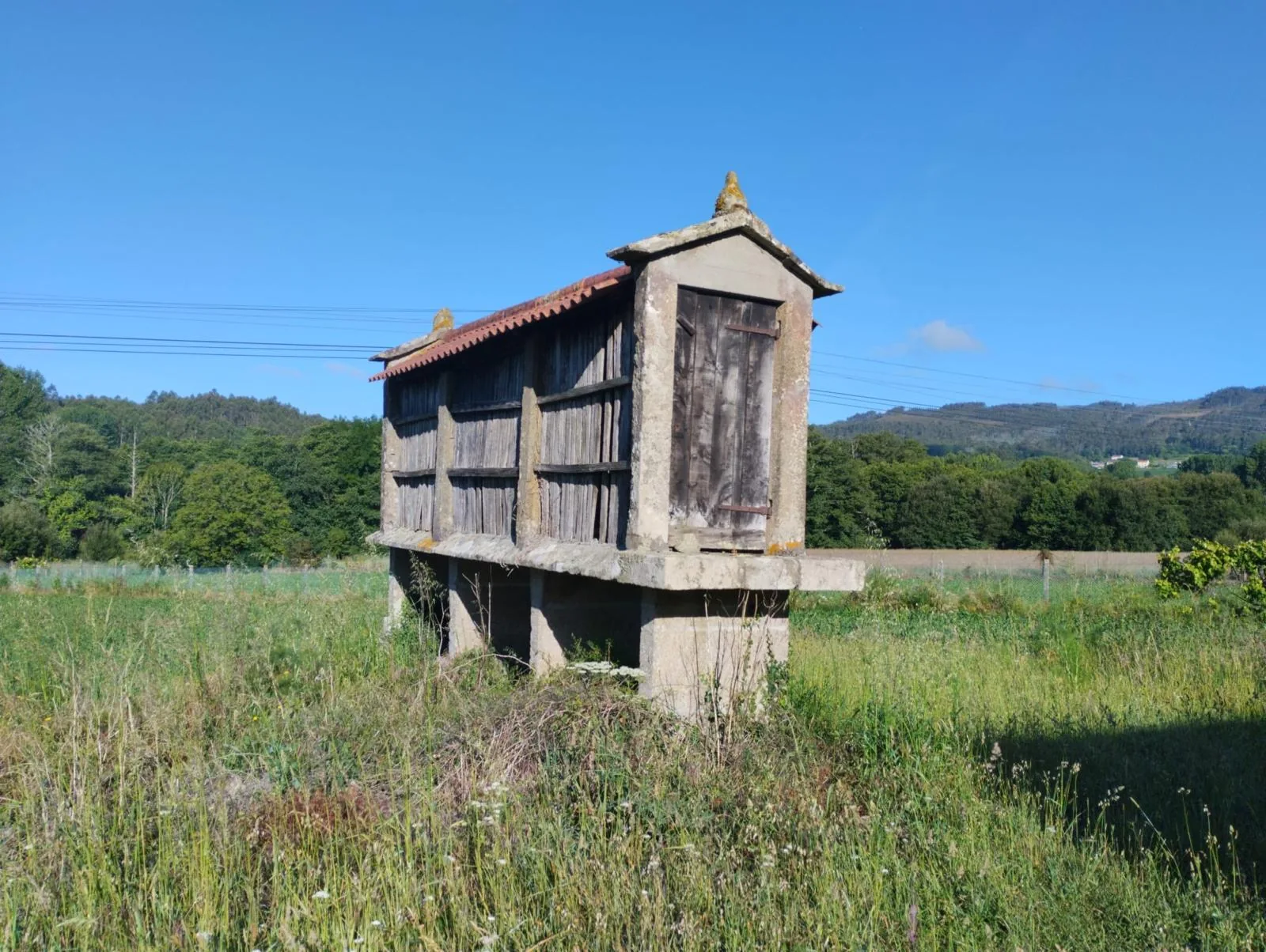 Casa rústica de piedra en Val do Dubra