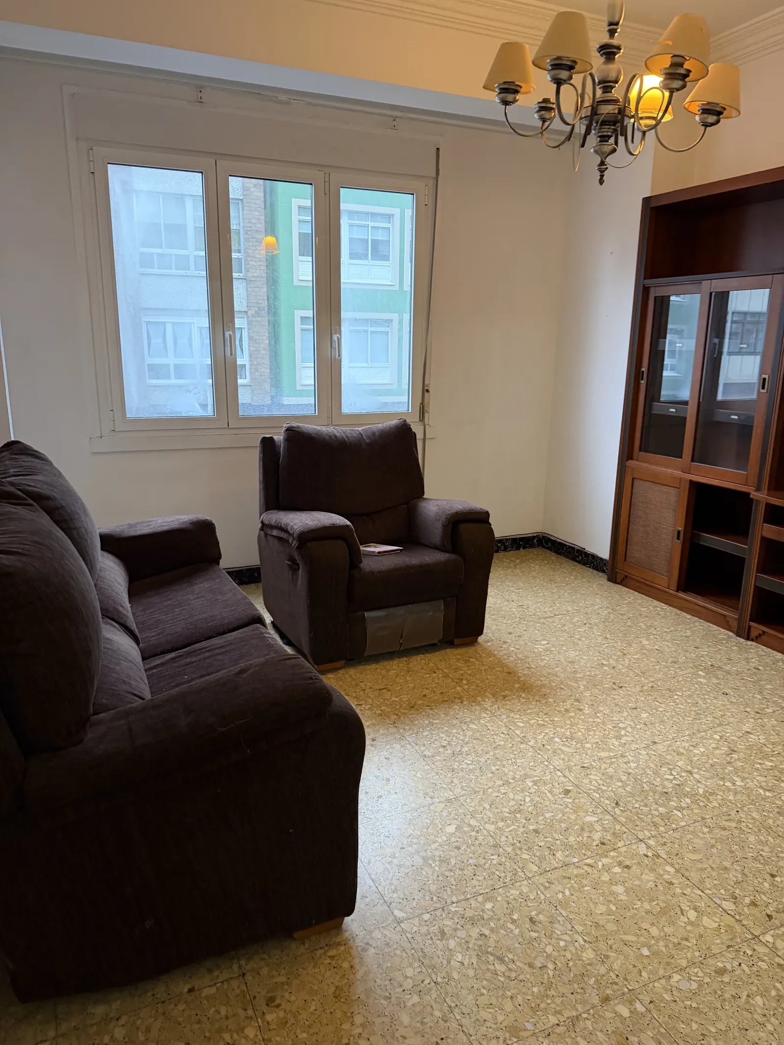 Sala de estar con sillones
