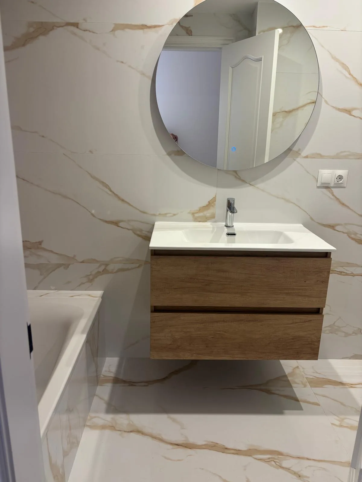 Piso reformado en venta en Rúa Manuel María, Carballo
