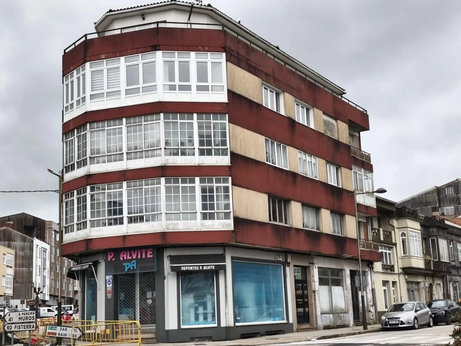 Piso reformado en venta en Santa Comba
