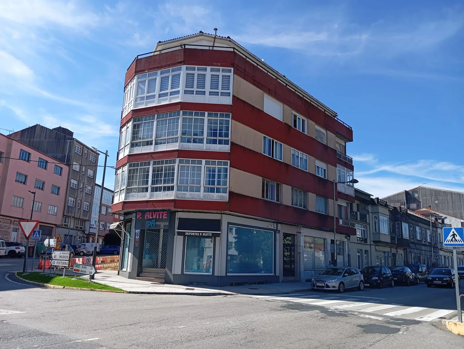 Piso reformado en venta en Santa Comba