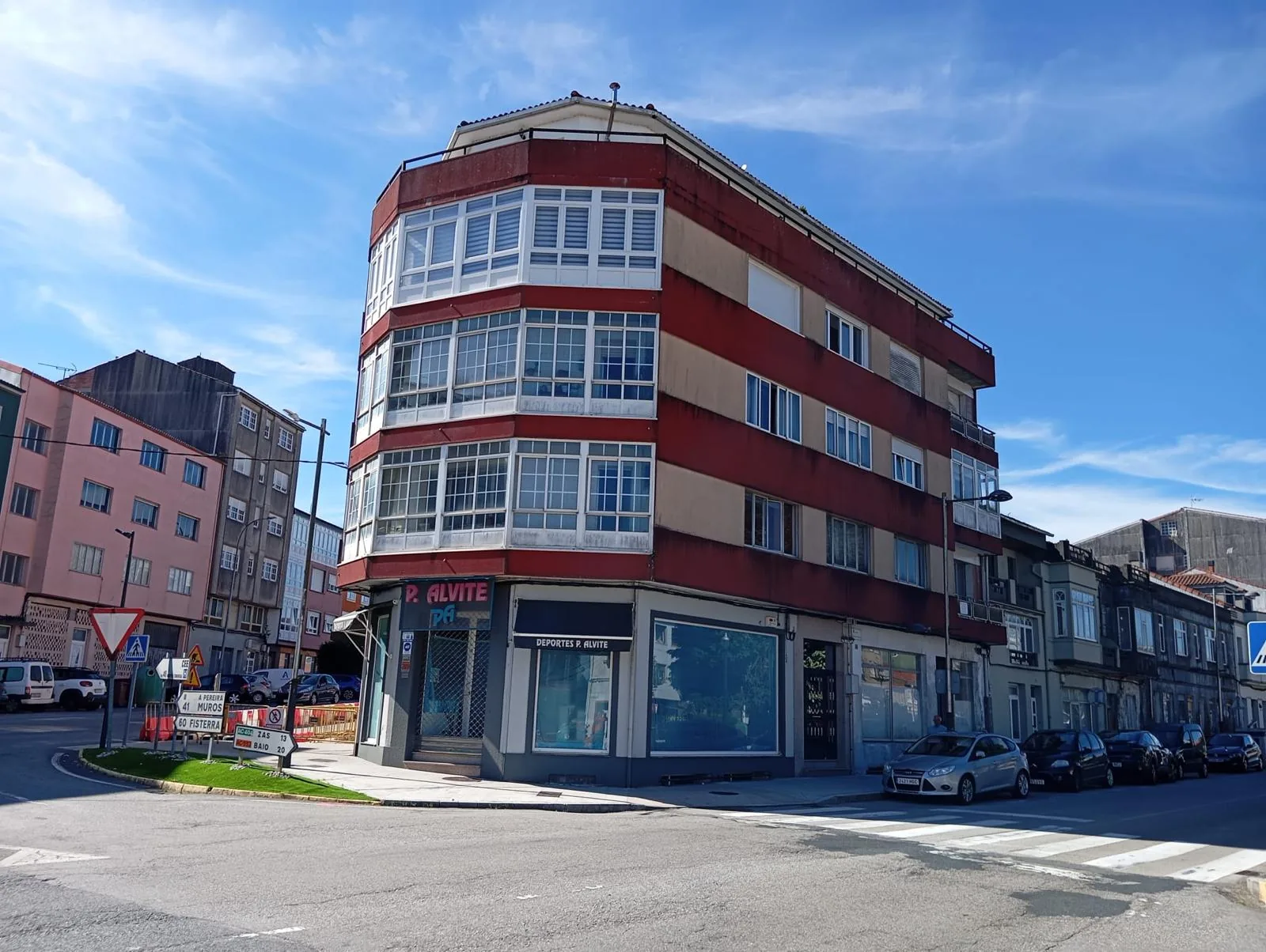 Piso reformado en venta en Santa Comba